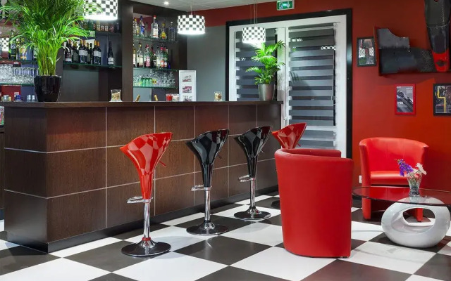 hotelF1 Bretigny Sur Orge