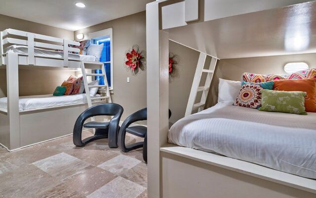 Bella Vizio by RedAwning