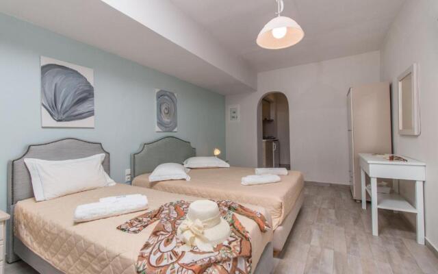 Almiriki Naxos Beachside Living