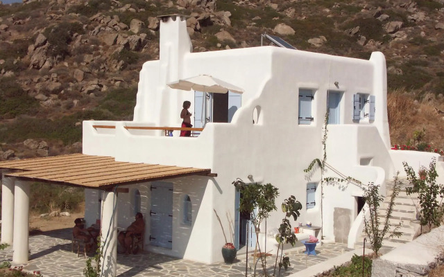 Poseidon Hotel (JNX)