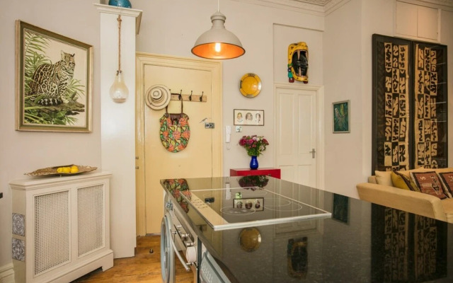 Exquisite Notting Hill Flat With Roof Terrace