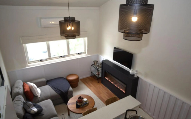 Razorback 13/1 Gippsland Street