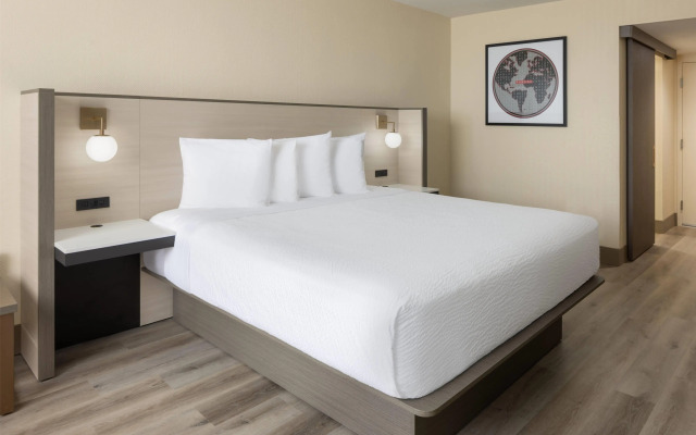 Ramada Plaza by Wyndham Orlando Resort & Suites Intl Drive