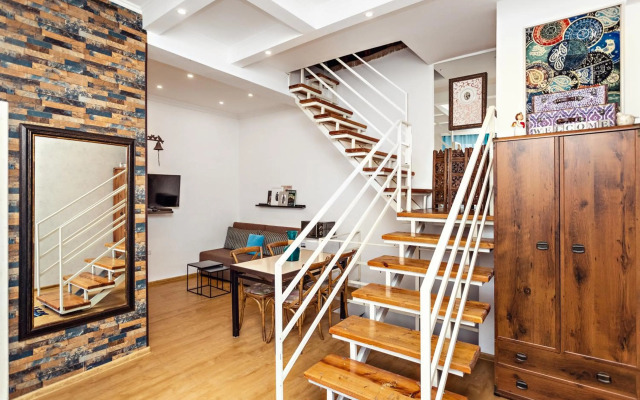 Apartment On Saadi Str Old Tbilisi