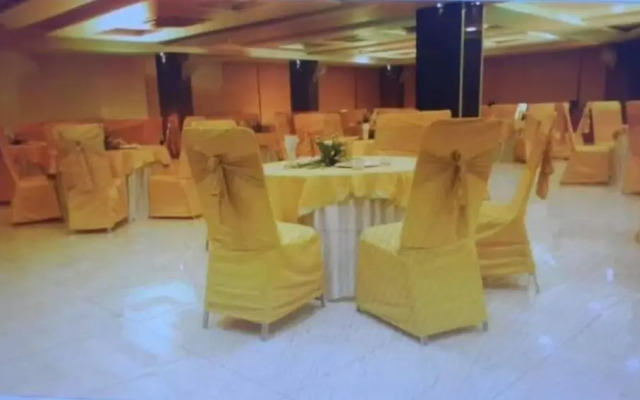 Oyo 11375 Hotel G20 Inn