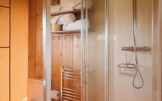 Fenland Retreats at Willow Grange Farm