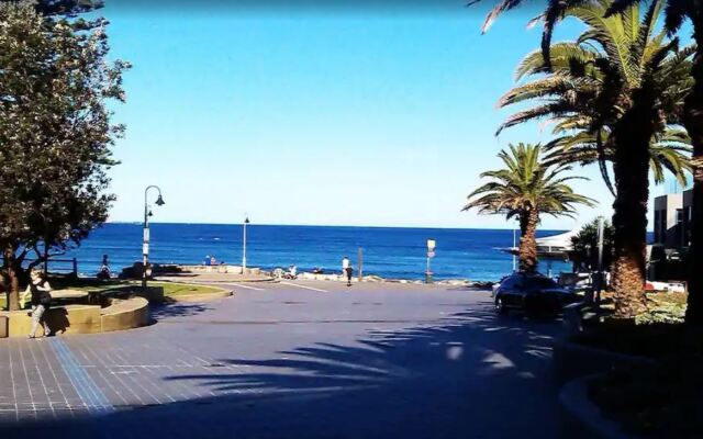 Cronulla Beach Backpackers