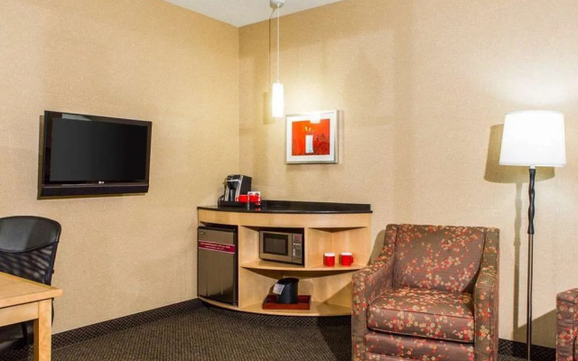 Cambria Suites Traverse City