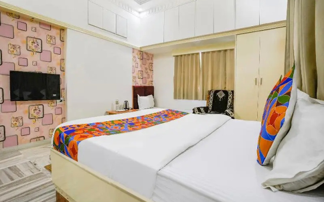 Hotel Rest And Peace