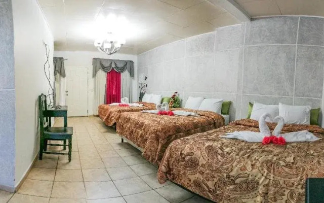 Uw Oasis Hotel
