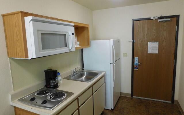 Days Inn & Suites by Wyndham Rochester Mayo Clinic South