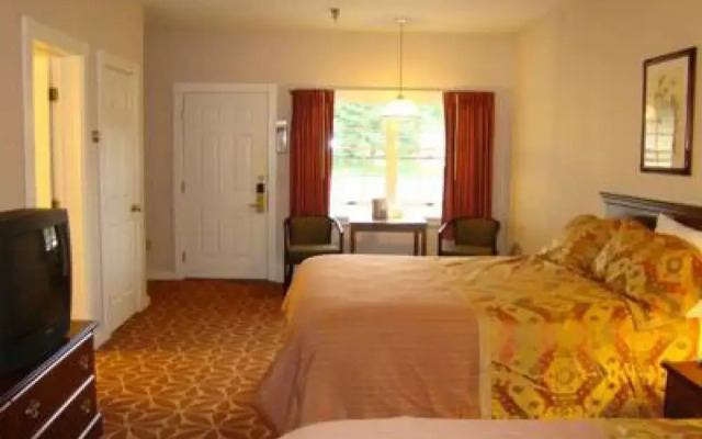 Ludlow Colonial Motel
