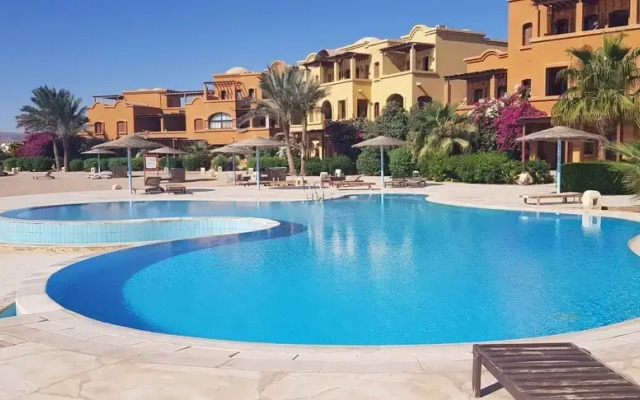 Vesta - Luxury APT - 1BR - West Golf