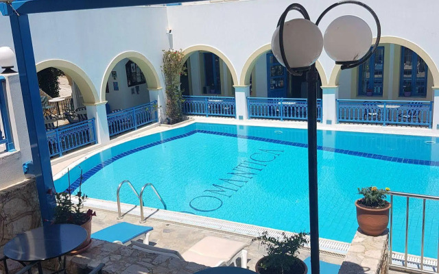 Pantonia Apartments