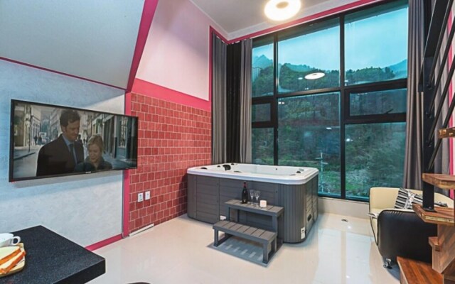 Gapyeong Abientot Spa Pension