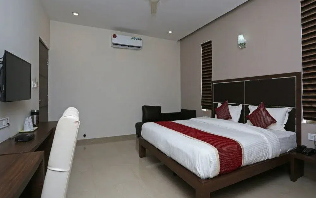 OYO 9140 Maharana Greens