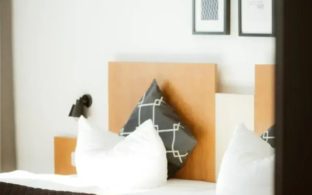 Hotel Rheinpromenade8