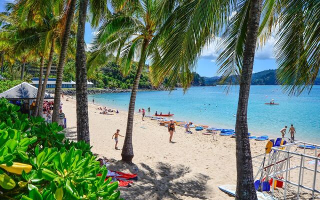 Lagoon 201 on Hamilton Island