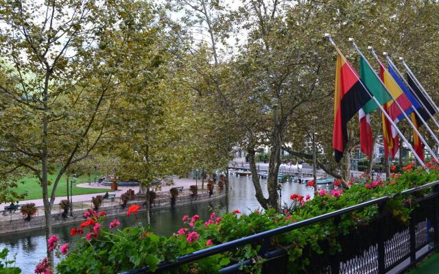 Splendid Hotel Lac d'Annecy - Handwritten Collection