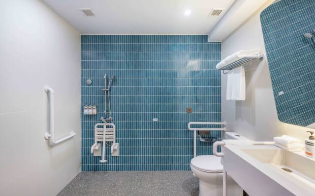 Holiday Inn Express Jiangmen East Station by IHG