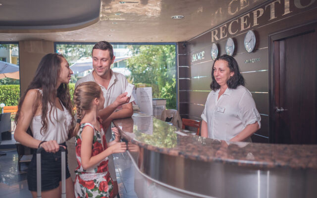 Hotel Royal