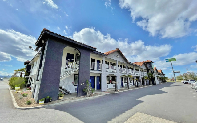 SureStay Hotel by Best Western Williams