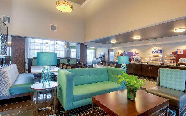 Holiday Inn Express Hotel & Suites Carlsbad Beach by IHG
