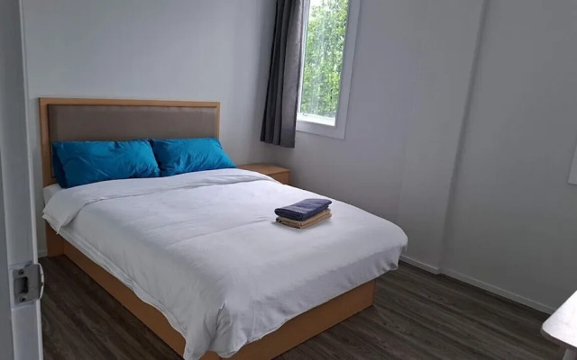 2 Double 5 Single 2 Sofa Beds Suite 1