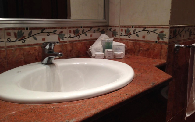 Shanashel Palace Hotel