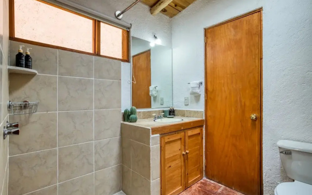 Luxury 3BR Cabin, Lakeview in Valle de Bravo