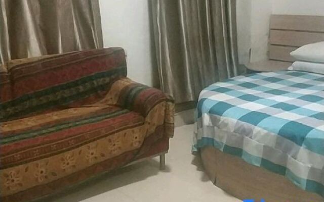 Jixiang Hotel (Harbin Huanghe Road Shop)