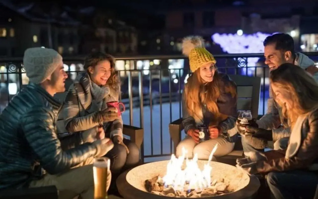 Luxury Vail Solaris Studio Vacation Rental Set at the Base of the Mountain Just Steps From the Gondola