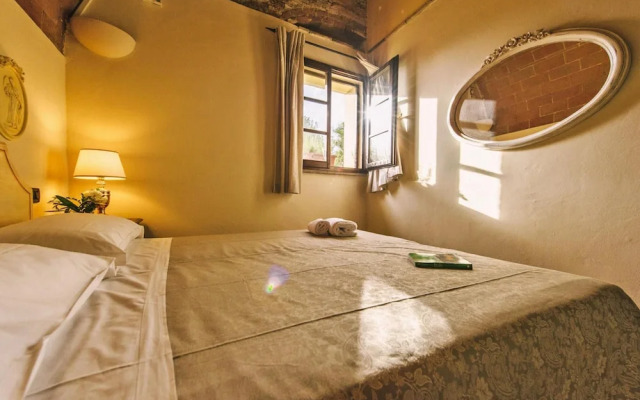 Country House in Tuscany With Pool and Tennis