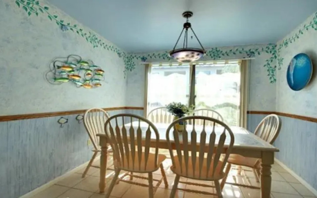 RedAwning Beach View 5