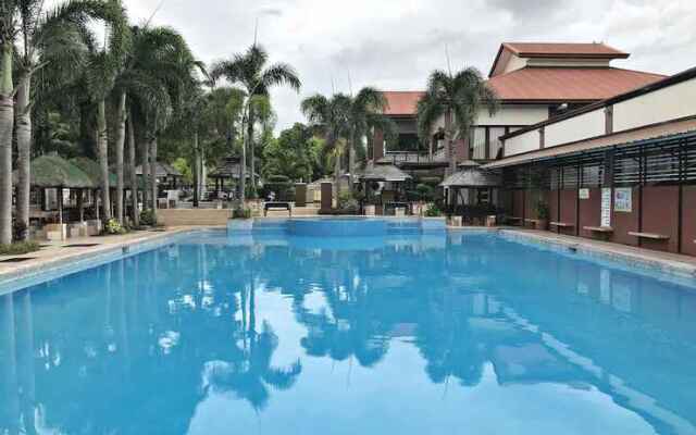 Quezon Premier Hotel Candelaria