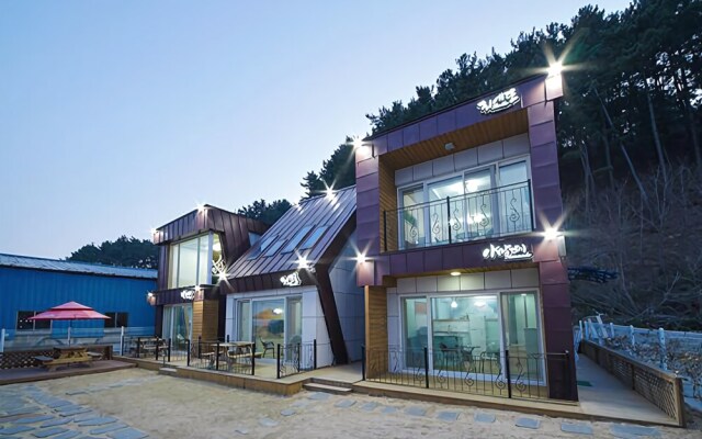 Yeongdeok Etermo Pension