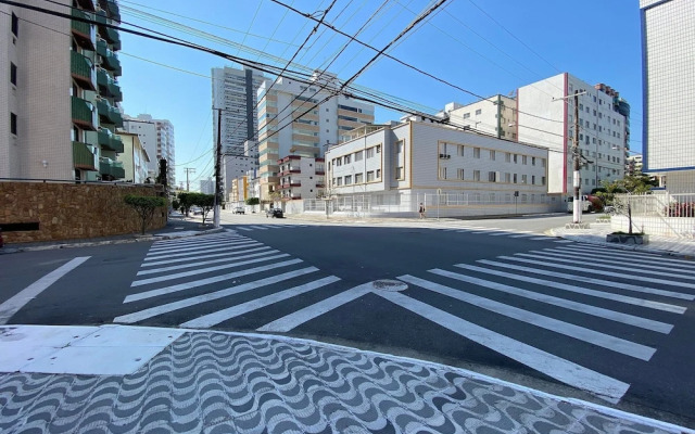 Pé na Areia Praia da Guilhermina IV