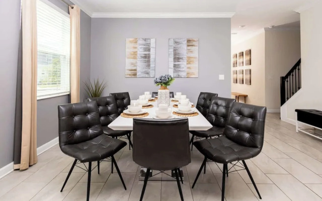 Storeybook Escape Sleeps 11!