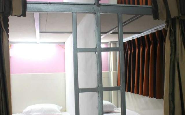 Aloha Saigon - Hostel - Adults Only