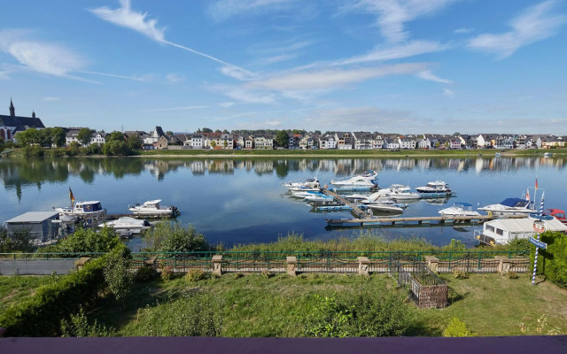 Mediterraneo-Rheinufer-Vallendar