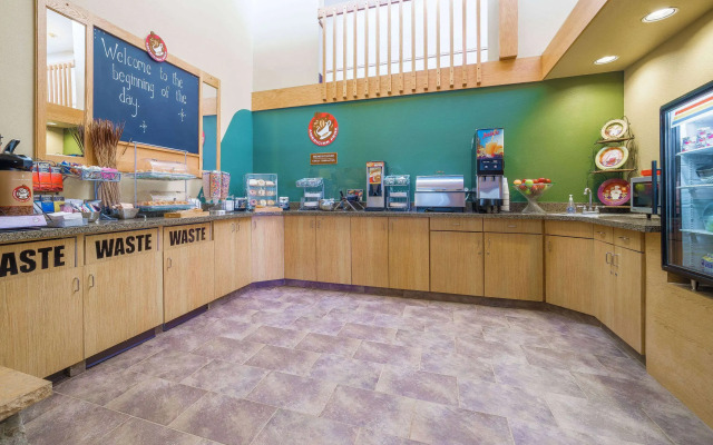 AmericInn by Wyndham Sioux Falls