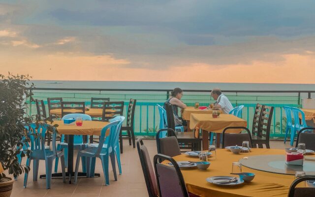 Royal Agate Beach Resort