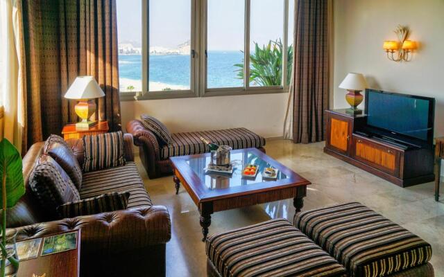 Senator Águilas Hotel