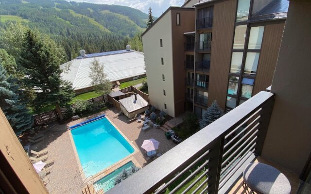 #407 Vail International