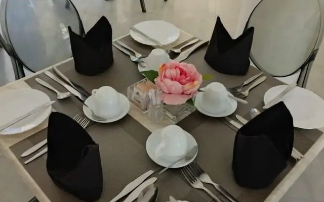 Chamiachi Hotel and Luxury Apartments