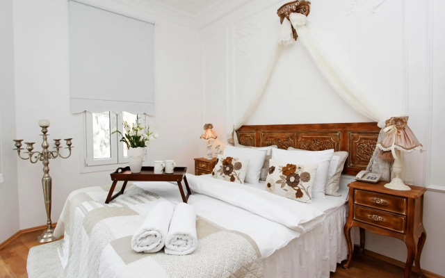 The White Swan Suites Beyoglu