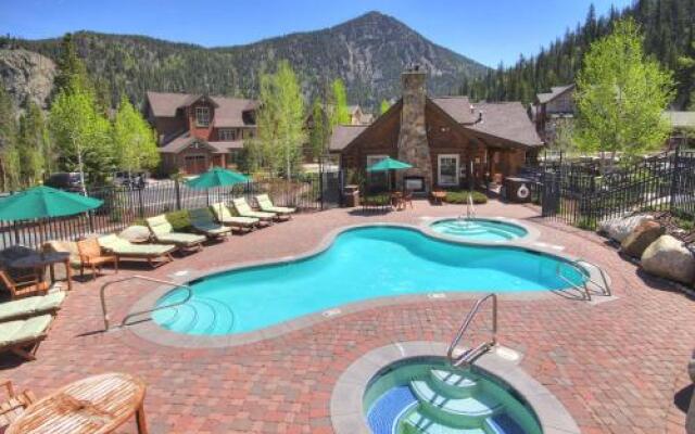 Settlers Creek Townhomes