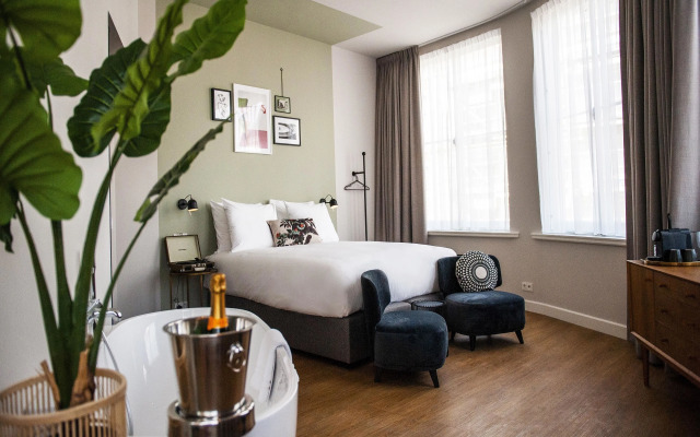 FINCH Boutique Hotel