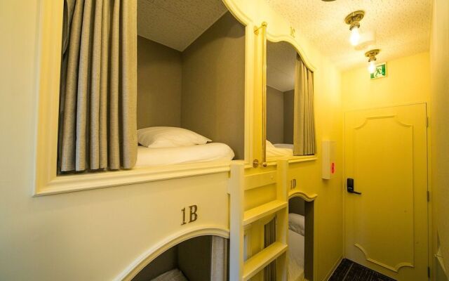 The Wardrobe Hostel Roppongi