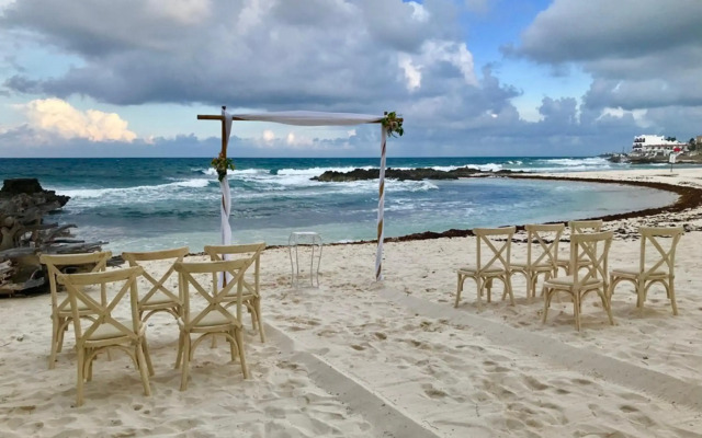 Hotel Playa la Media Luna, Isla Mujeres